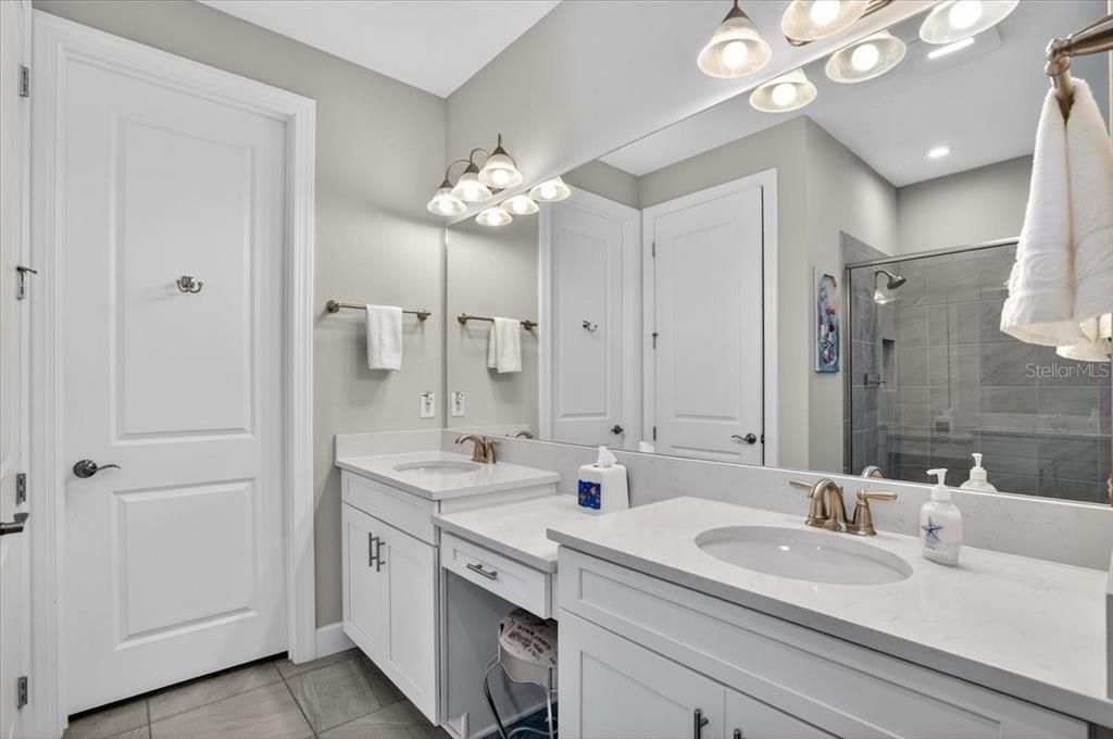 For Sale: $624,900 (3 beds, 3 baths, 2256 Square Feet)