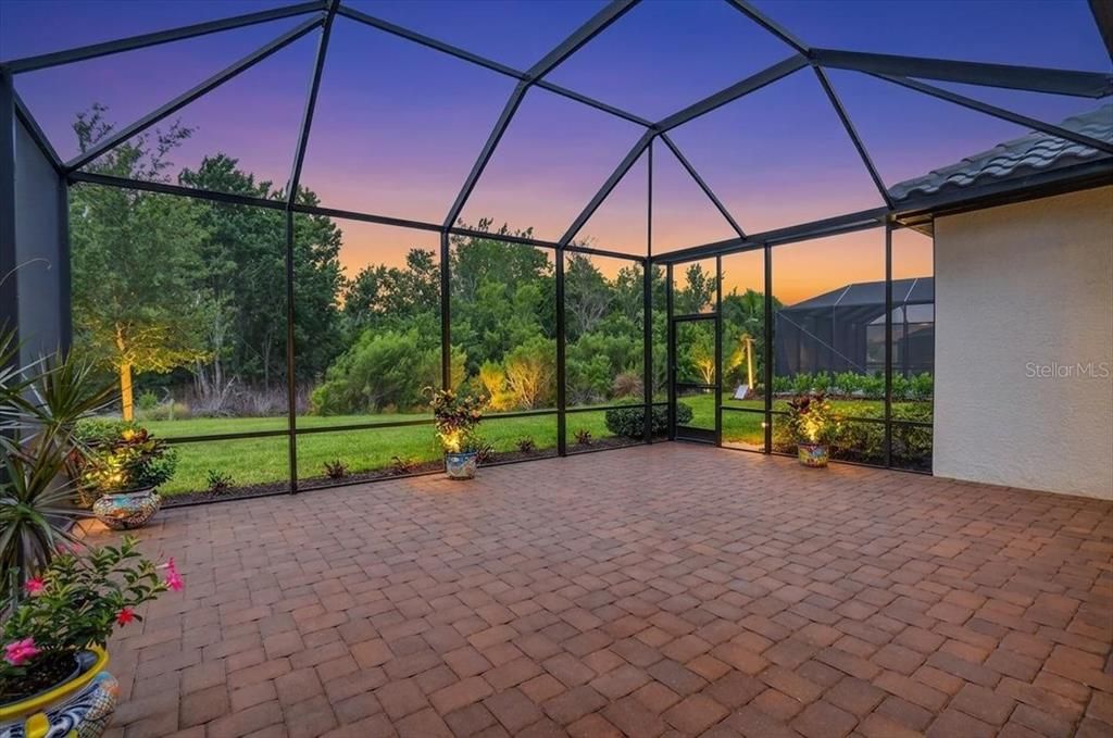 For Sale: $624,900 (3 beds, 3 baths, 2256 Square Feet)