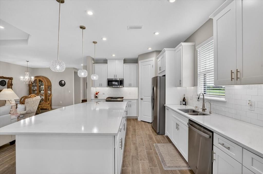 For Sale: $624,900 (3 beds, 3 baths, 2256 Square Feet)