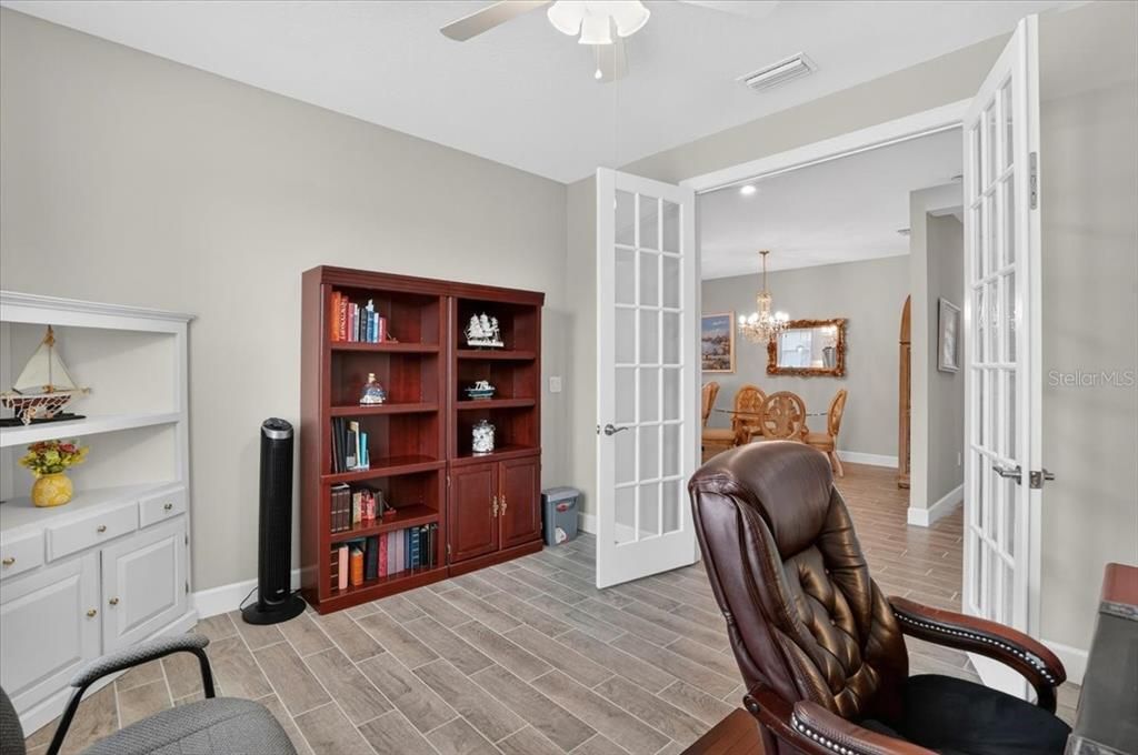 For Sale: $624,900 (3 beds, 3 baths, 2256 Square Feet)
