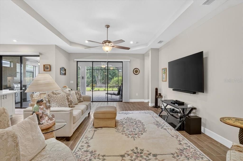 For Sale: $624,900 (3 beds, 3 baths, 2256 Square Feet)