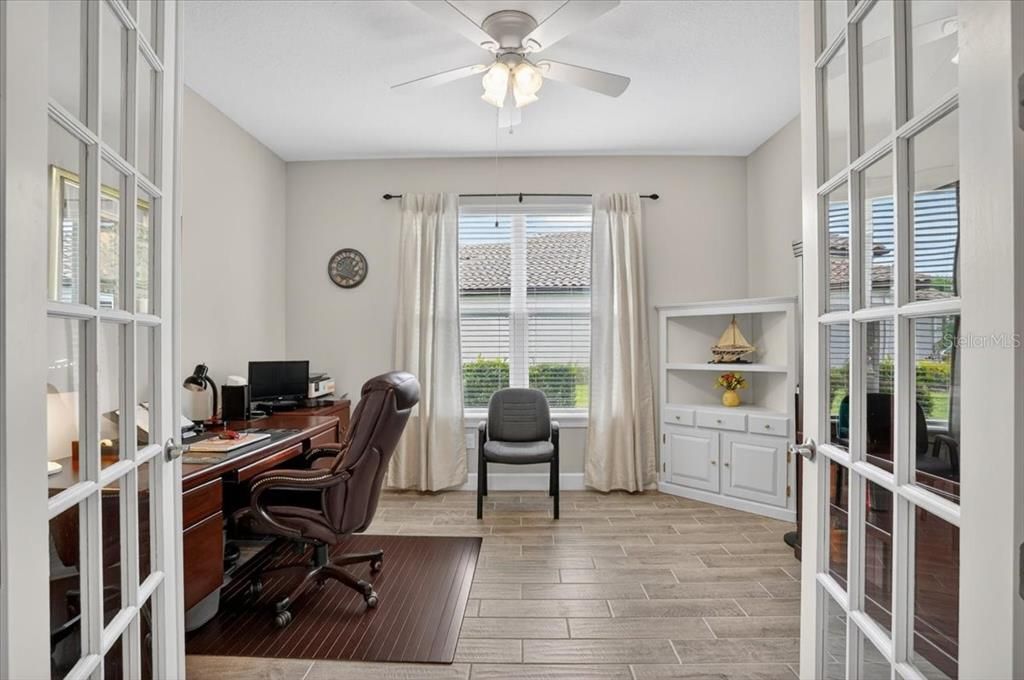 For Sale: $624,900 (3 beds, 3 baths, 2256 Square Feet)
