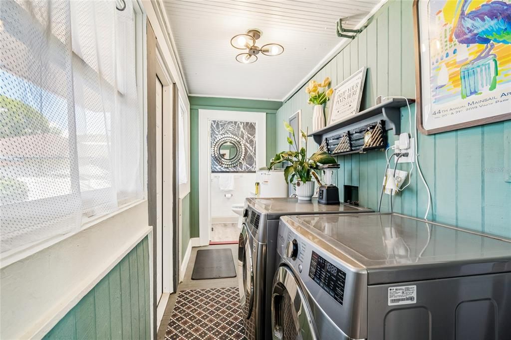For Sale: $799,990 (4 beds, 1 baths, 1999 Square Feet)
