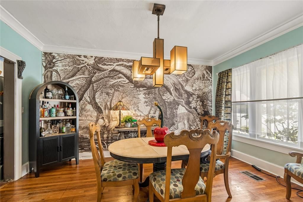 For Sale: $799,990 (4 beds, 1 baths, 1999 Square Feet)