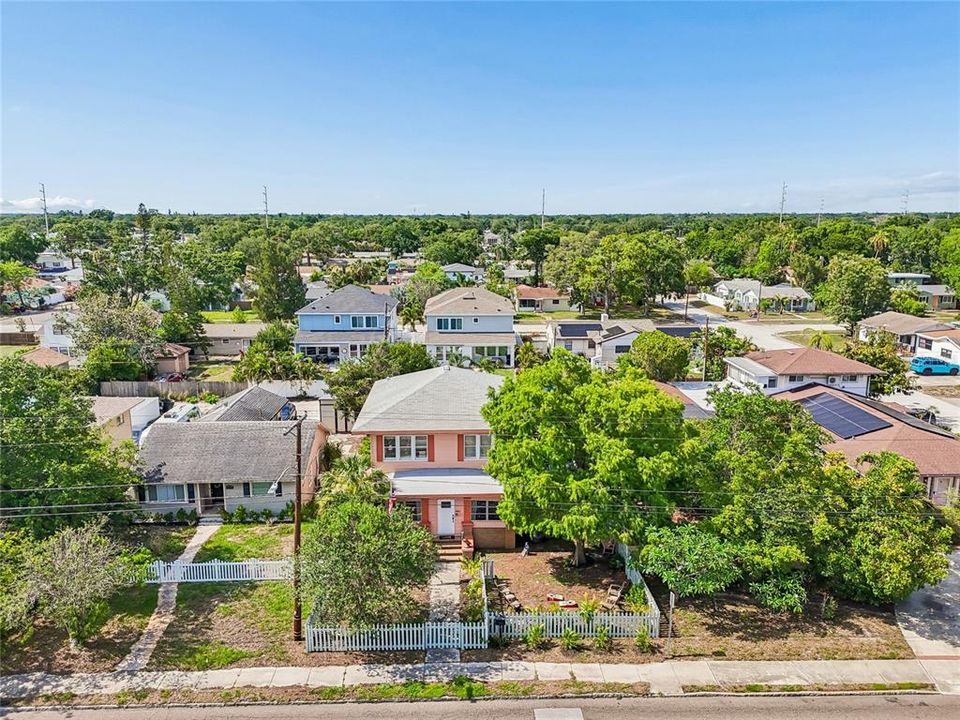 For Sale: $799,990 (4 beds, 1 baths, 1999 Square Feet)