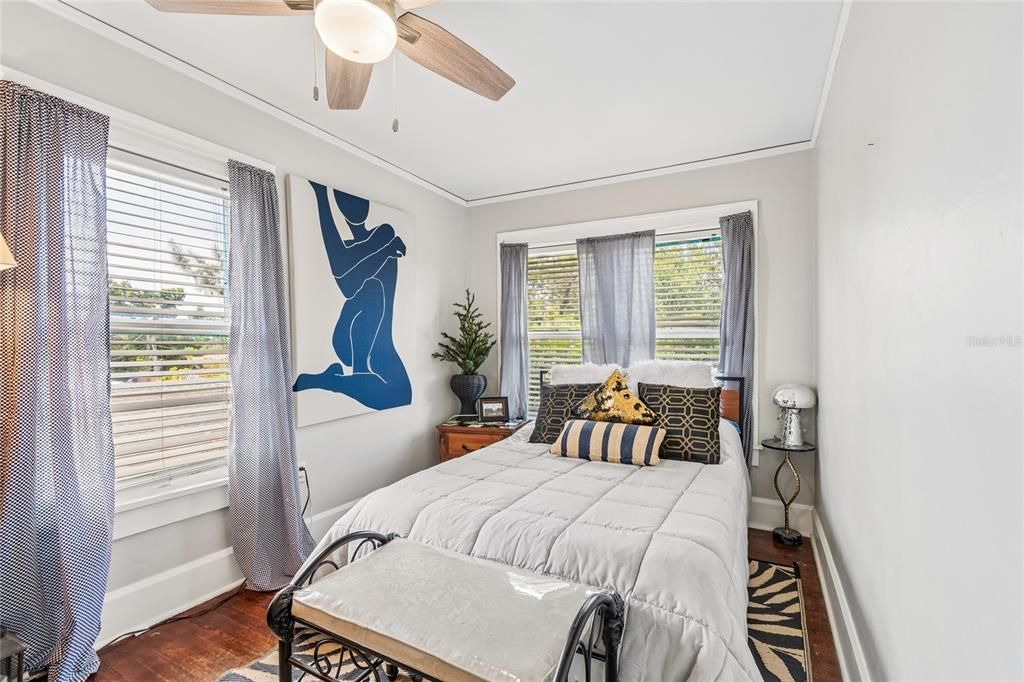 For Sale: $799,990 (4 beds, 1 baths, 1999 Square Feet)