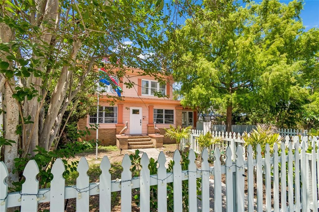 For Sale: $799,990 (4 beds, 1 baths, 1999 Square Feet)