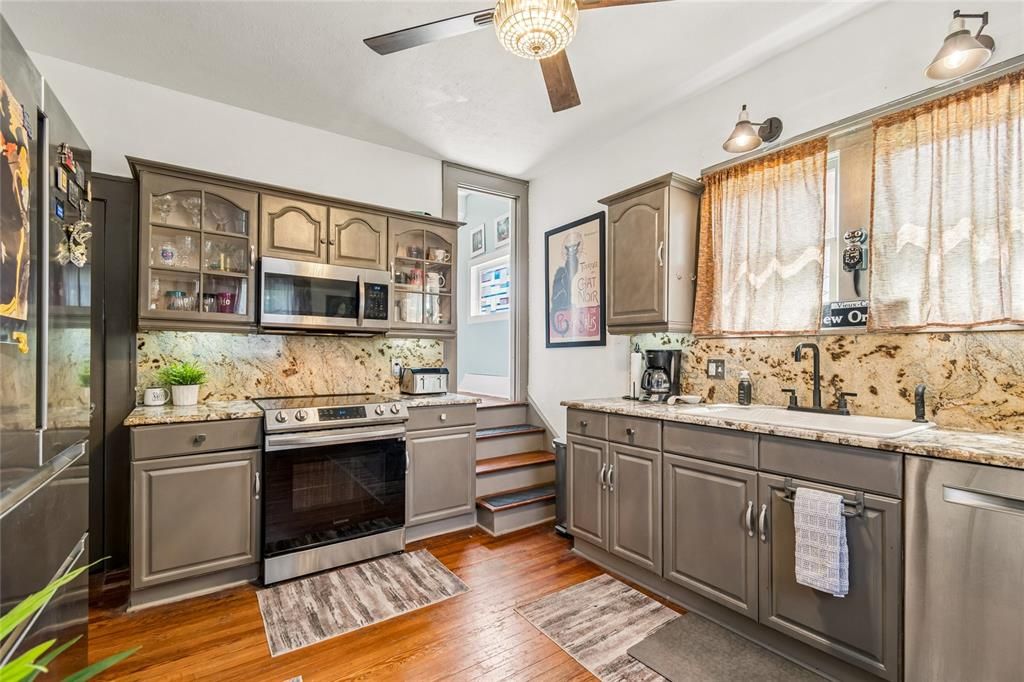 For Sale: $799,990 (4 beds, 1 baths, 1999 Square Feet)