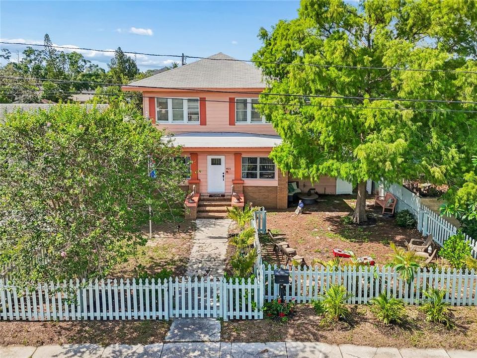 For Sale: $799,990 (4 beds, 1 baths, 1999 Square Feet)