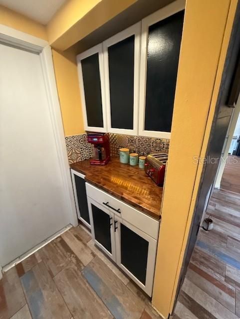 For Sale: $249,900 (3 beds, 2 baths, 1687 Square Feet)
