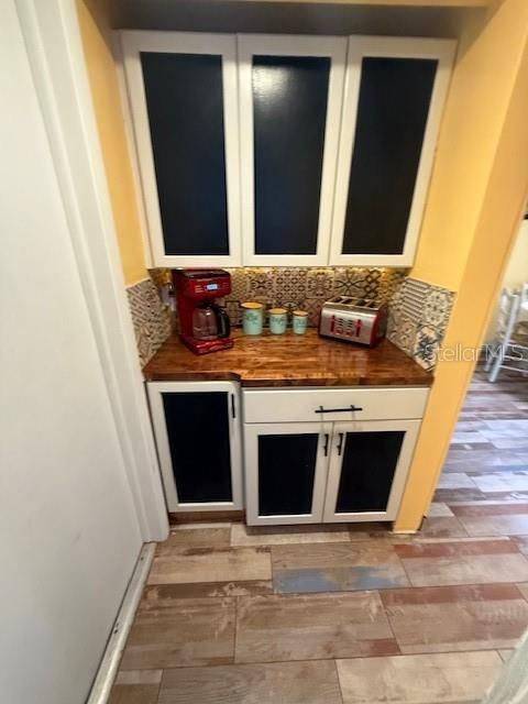 For Sale: $249,900 (3 beds, 2 baths, 1687 Square Feet)