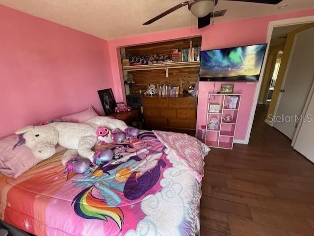 For Sale: $249,900 (3 beds, 2 baths, 1687 Square Feet)