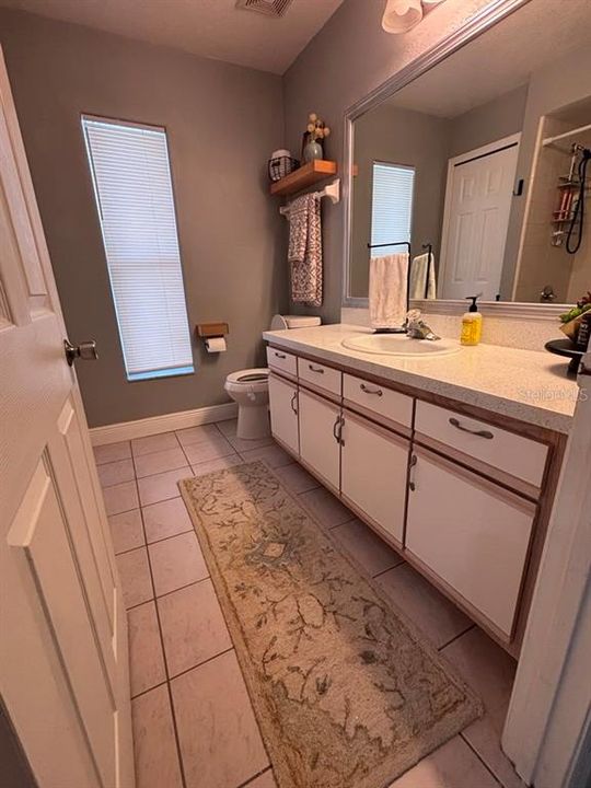 For Rent: $2,475 (3 beds, 2 baths, 1969 Square Feet)