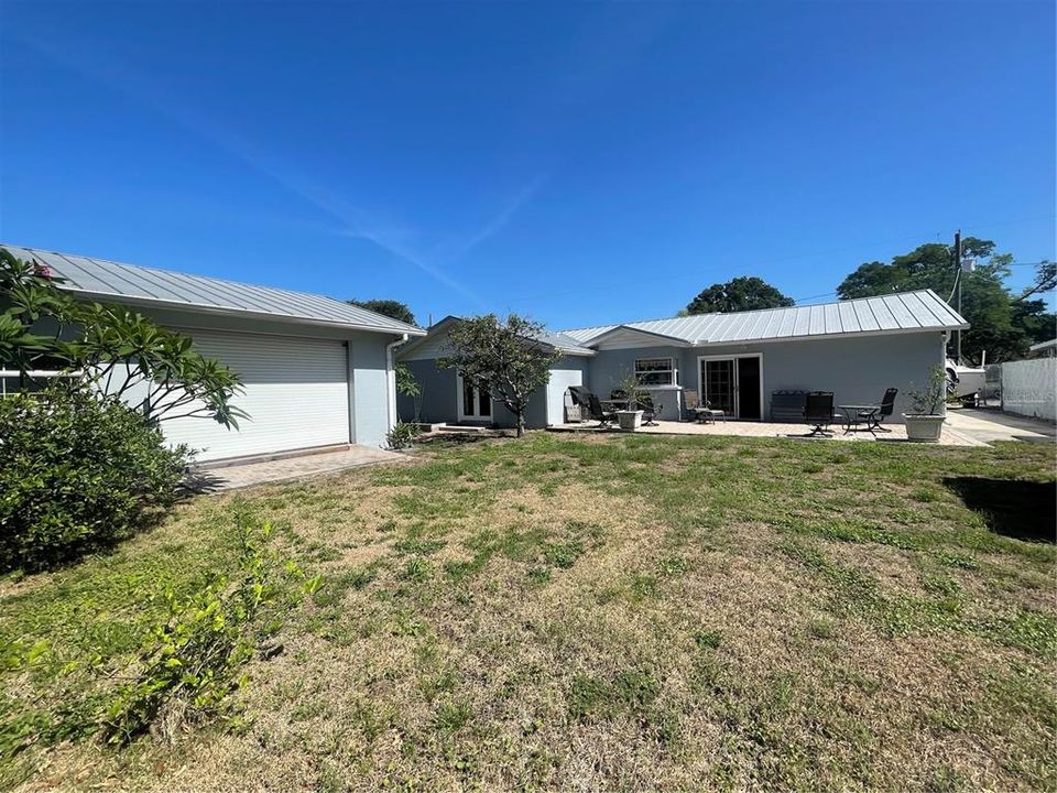 For Rent: $3,200 (3 beds, 2 baths, 1928 Square Feet)