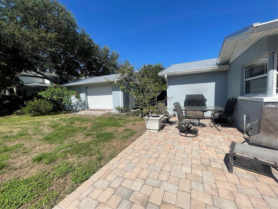 For Rent: $3,200 (3 beds, 2 baths, 1928 Square Feet)