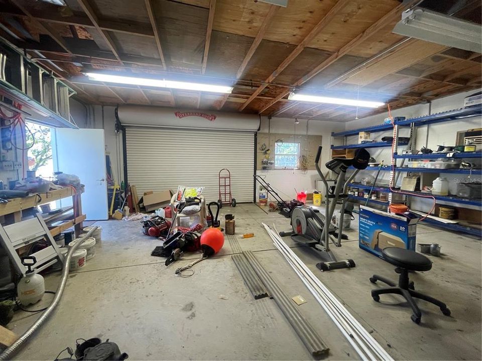 For Rent: $3,200 (3 beds, 2 baths, 1928 Square Feet)
