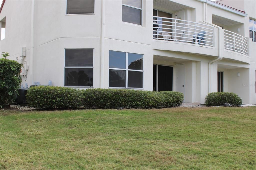 For Rent: $2,300 (2 beds, 2 baths, 1145 Square Feet)