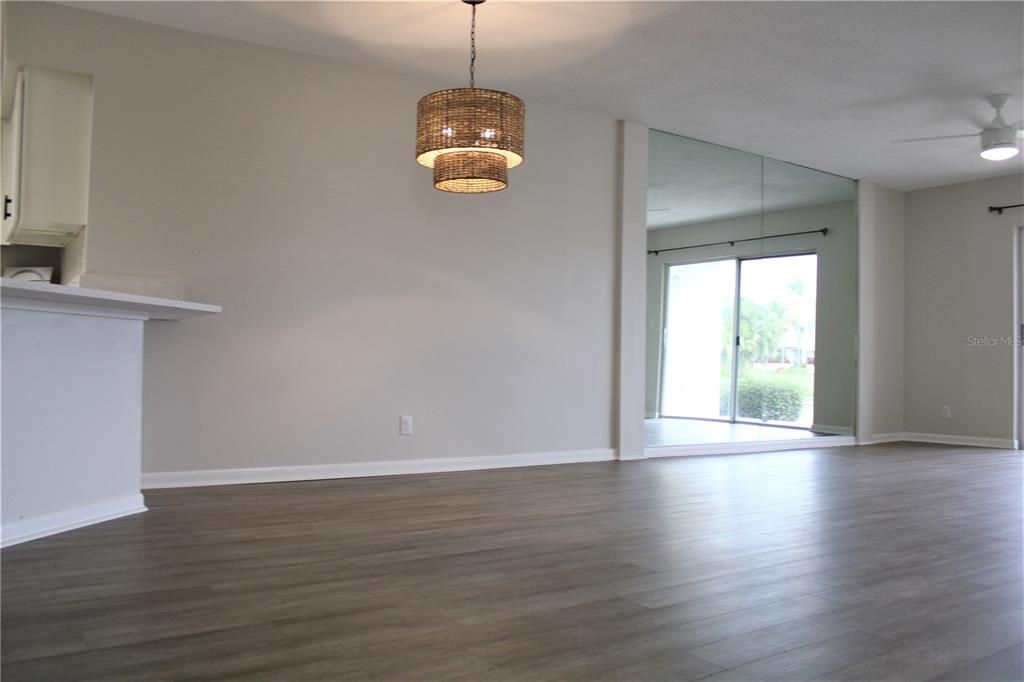 For Rent: $2,300 (2 beds, 2 baths, 1145 Square Feet)