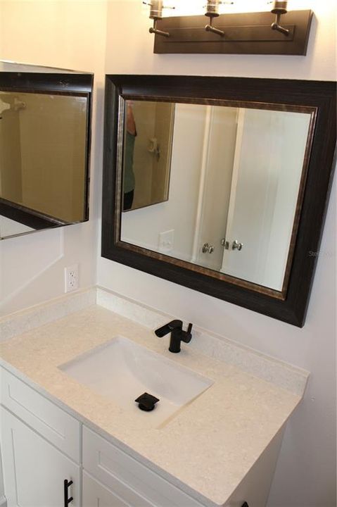 For Rent: $2,300 (2 beds, 2 baths, 1145 Square Feet)