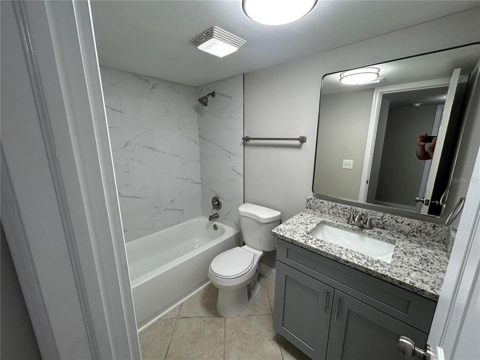 На продажу: $195,900 (3 спален, 2 ванн, 1426 Квадратных фут)