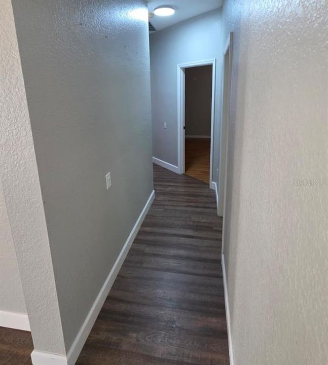 Activo con contrato: $2,800 (4 camas, 3 baños, 2190 Pies cuadrados)