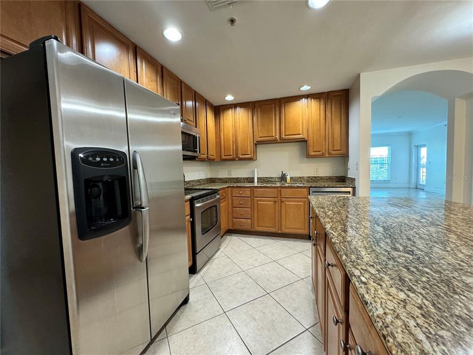 For Rent: $2,000 (2 beds, 2 baths, 1575 Square Feet)