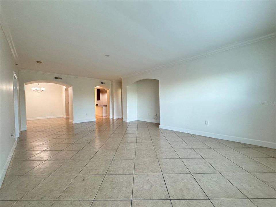 For Rent: $2,000 (2 beds, 2 baths, 1575 Square Feet)