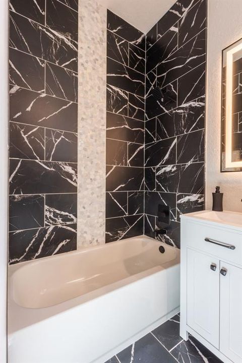 For Rent: $3,000 (3 beds, 2 baths, 1615 Square Feet)