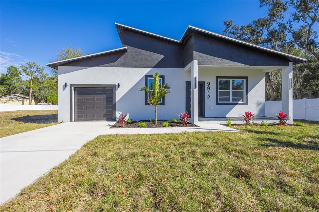 For Rent: $3,000 (3 beds, 2 baths, 1615 Square Feet)