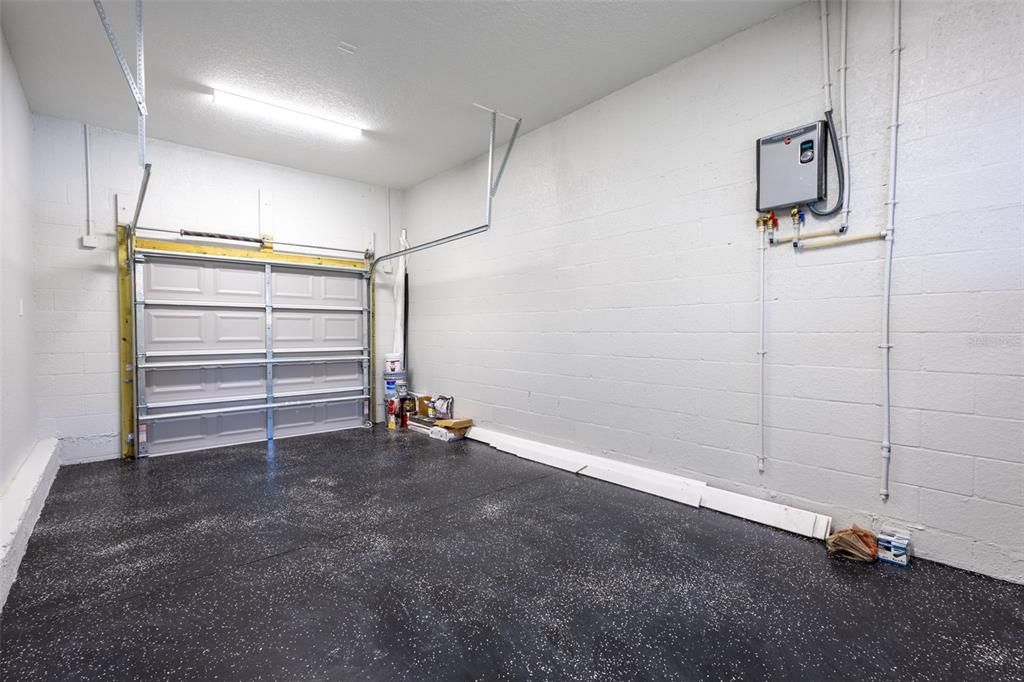 For Rent: $3,000 (3 beds, 2 baths, 1615 Square Feet)