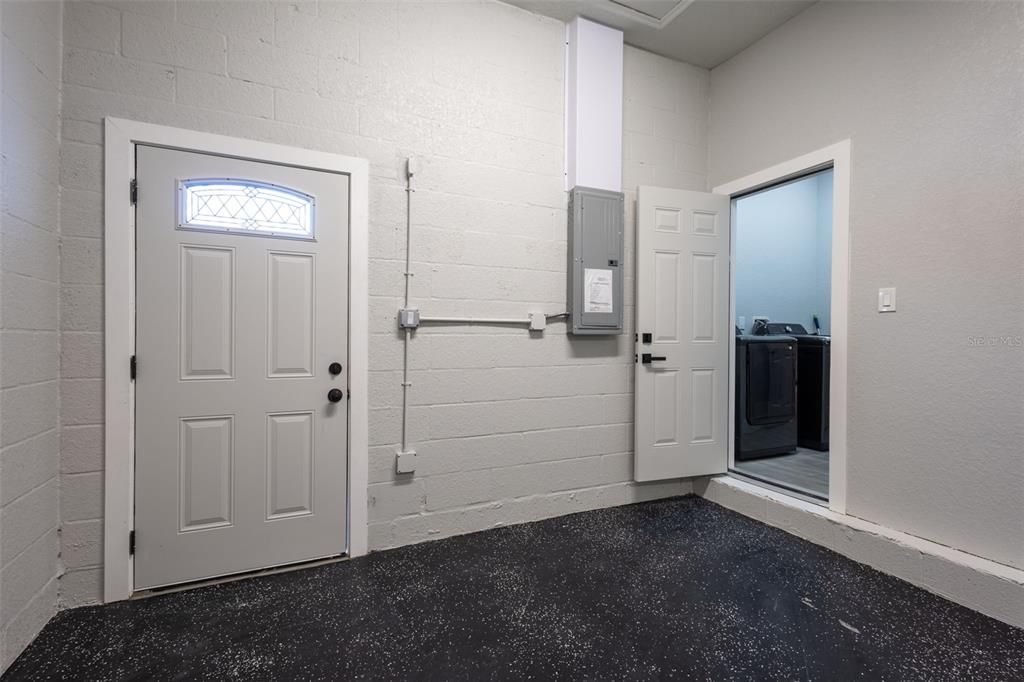 For Rent: $3,000 (3 beds, 2 baths, 1615 Square Feet)