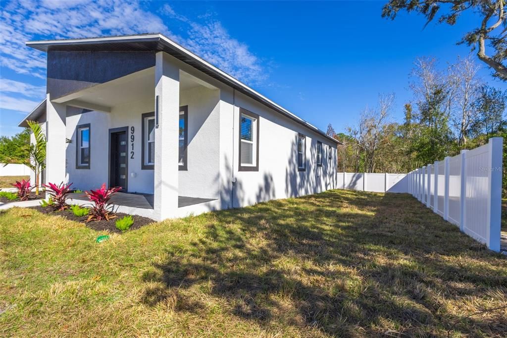 For Rent: $3,000 (3 beds, 2 baths, 1615 Square Feet)