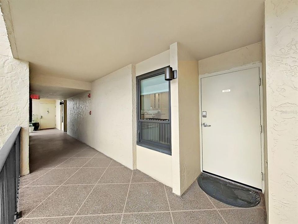 В аренду: $2,300 (2 спален, 2 ванн, 1050 Квадратных фут)