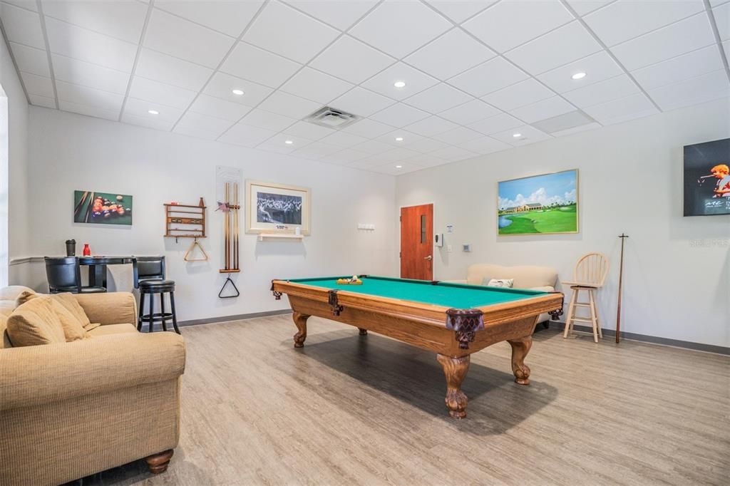 For Sale: $450,000 (3 beds, 2 baths, 1962 Square Feet)