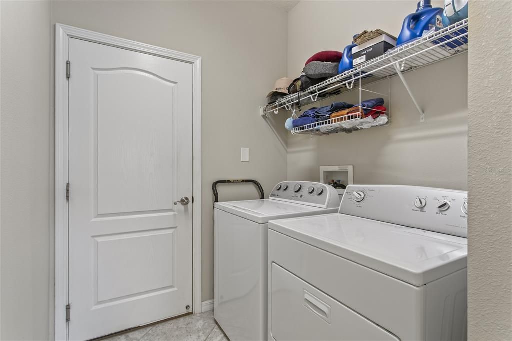 For Sale: $450,000 (3 beds, 2 baths, 1962 Square Feet)