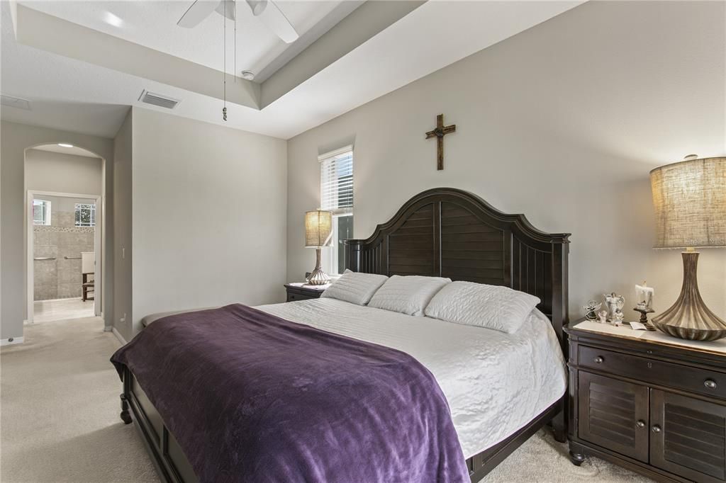 For Sale: $450,000 (3 beds, 2 baths, 1962 Square Feet)