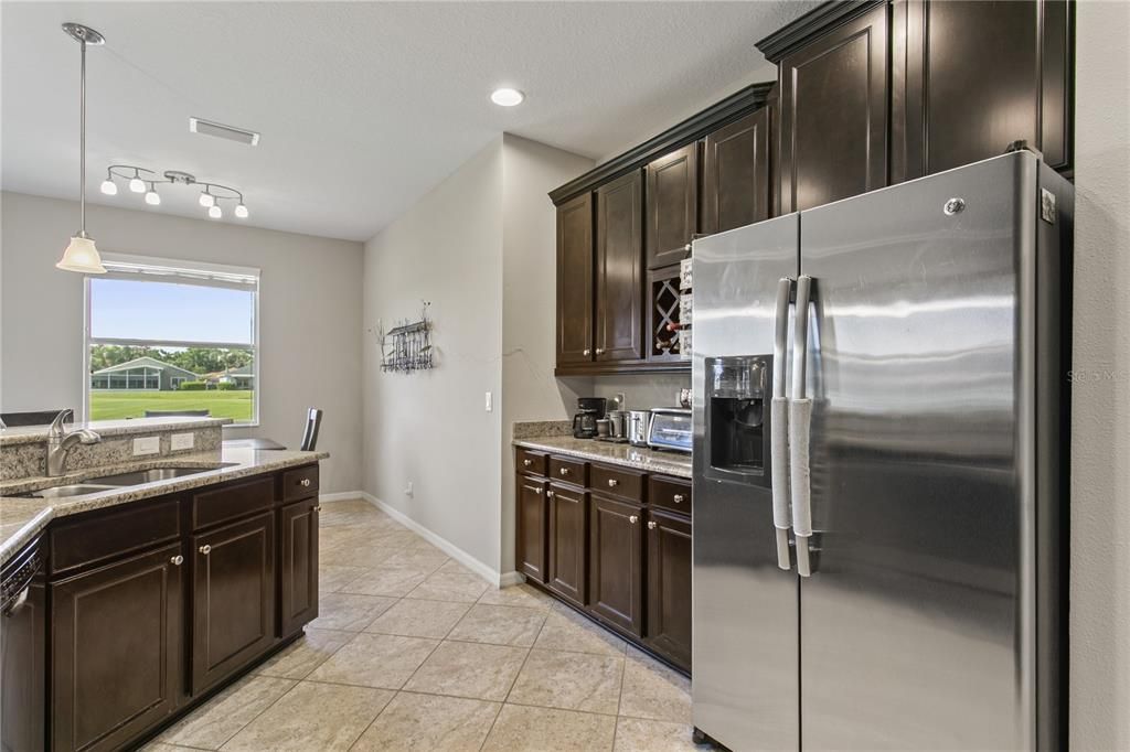 For Sale: $450,000 (3 beds, 2 baths, 1962 Square Feet)