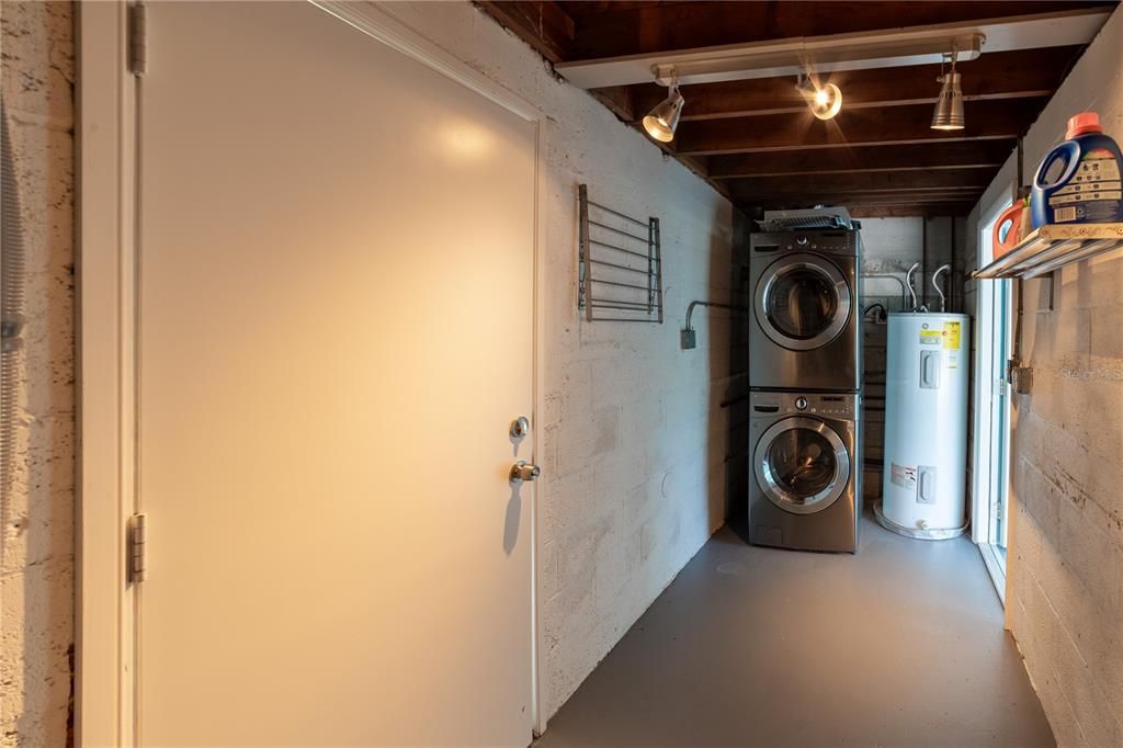 For Sale: $1,199,999 (2 beds, 2 baths, 1691 Square Feet)