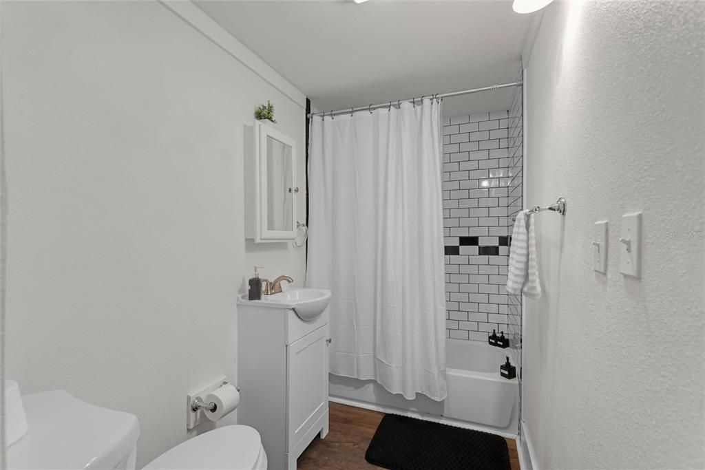 En Venta: $425,000 (0 camas, 0 baños, 1536 Pies cuadrados)
