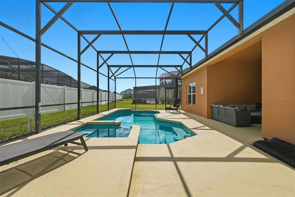 For Sale: $439,900 (4 beds, 3 baths, 1839 Square Feet)