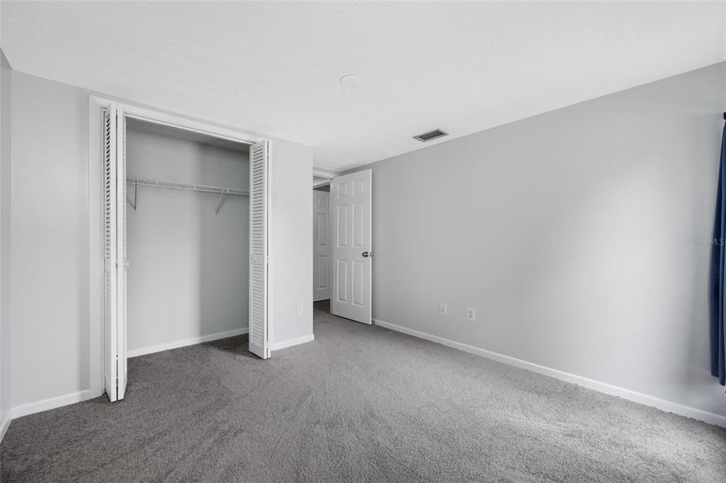 Activo con contrato: $485,000 (4 camas, 2 baños, 2232 Pies cuadrados)