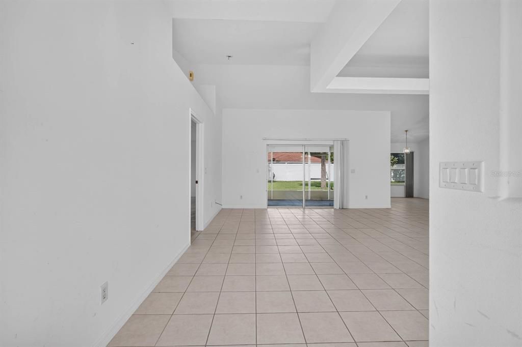 En Venta: $310,000 (3 camas, 2 baños, 1764 Pies cuadrados)