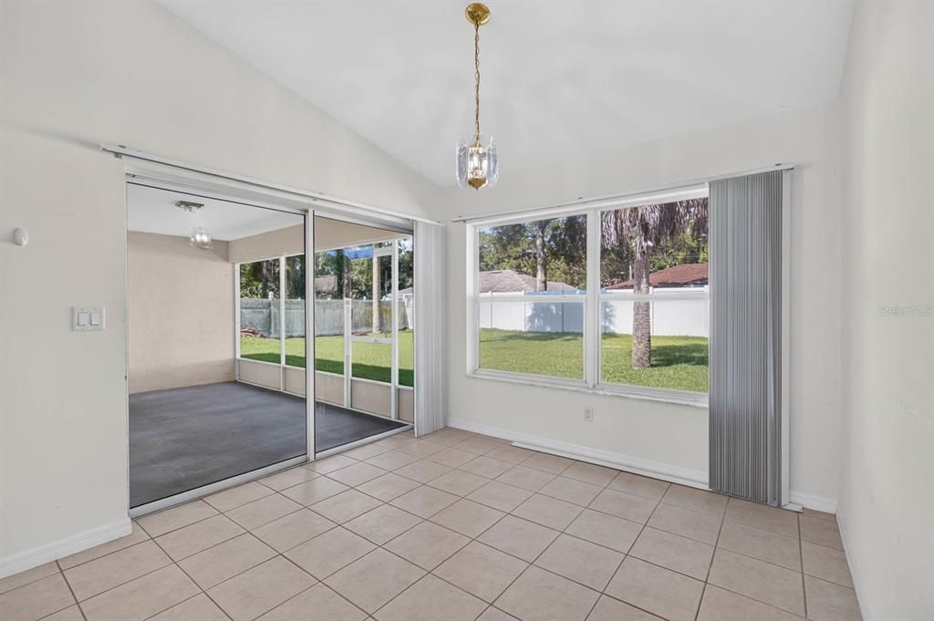 En Venta: $310,000 (3 camas, 2 baños, 1764 Pies cuadrados)