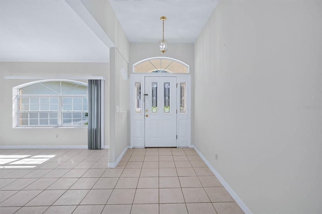 En Venta: $310,000 (3 camas, 2 baños, 1764 Pies cuadrados)