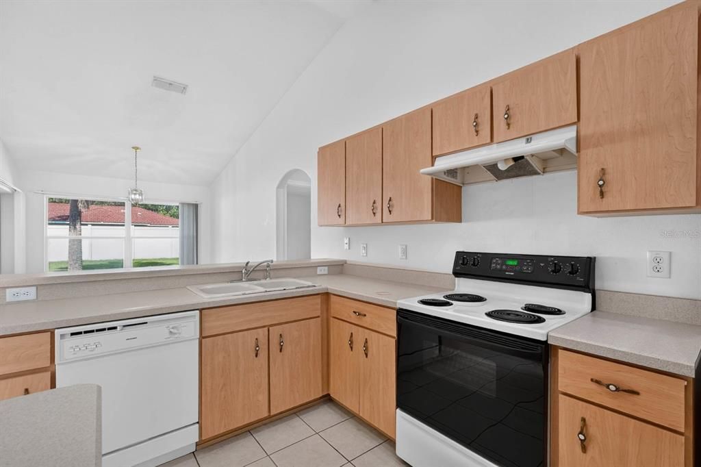 En Venta: $310,000 (3 camas, 2 baños, 1764 Pies cuadrados)
