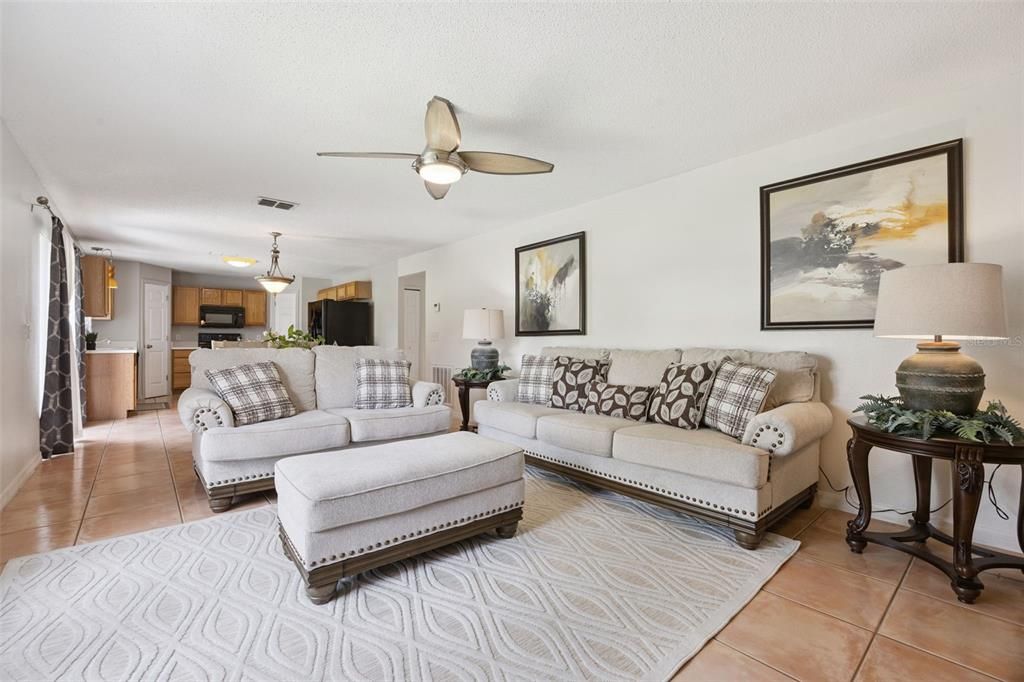 For Sale: $499,000 (5 beds, 4 baths, 2868 Square Feet)