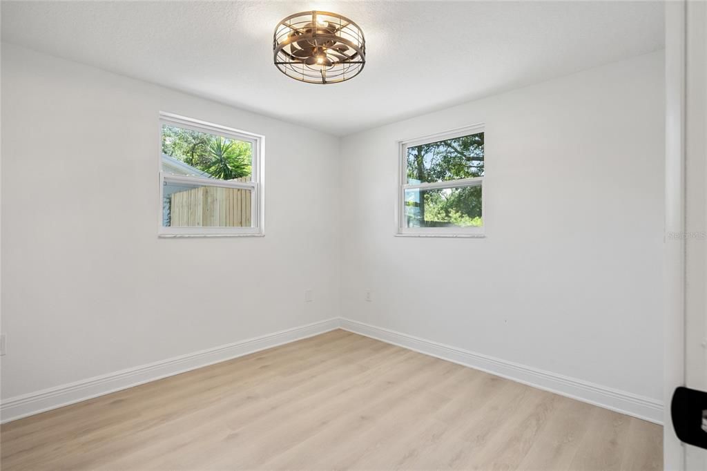 For Sale: $269,900 (3 beds, 1 baths, 968 Square Feet)