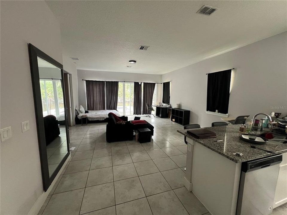 For Sale: $347,500 (4 beds, 3 baths, 2376 Square Feet)