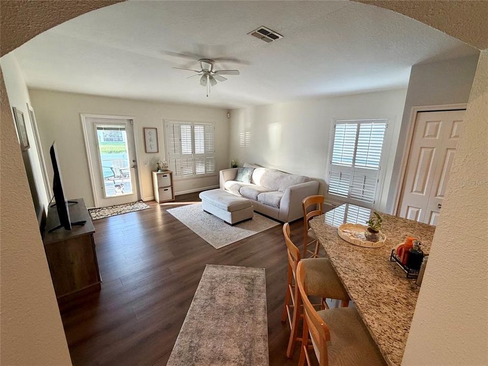 Active With Contract: $329,900 (3 beds, 2 baths, 1626 Square Feet)