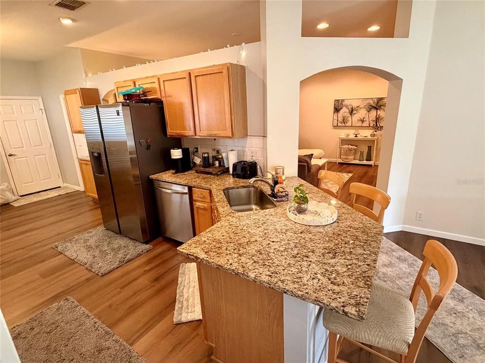 Active With Contract: $329,900 (3 beds, 2 baths, 1626 Square Feet)